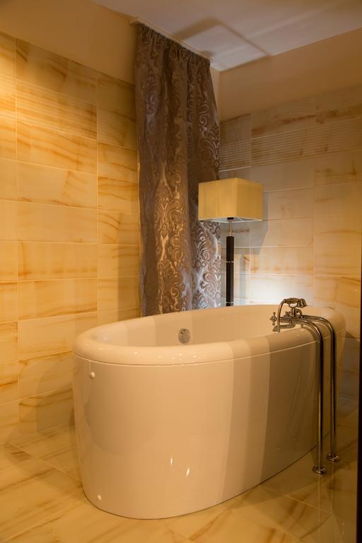 Hotel Brill 오라샤자 외부 사진